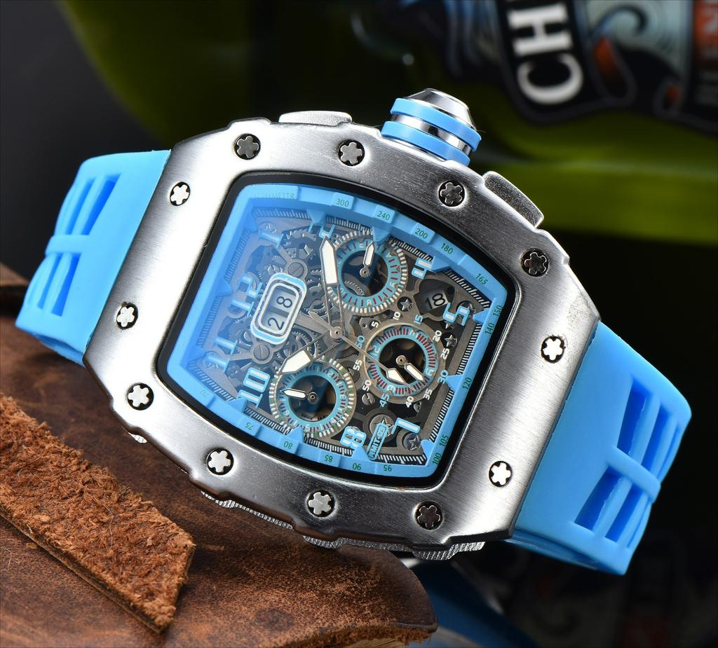 New Multi-functional Quartz Watch Three-eye Running Seconds Casual Fashion Men's Watch