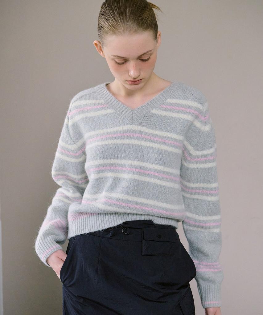AHWE Alpaca Stripe V-Neck Knit_Gray