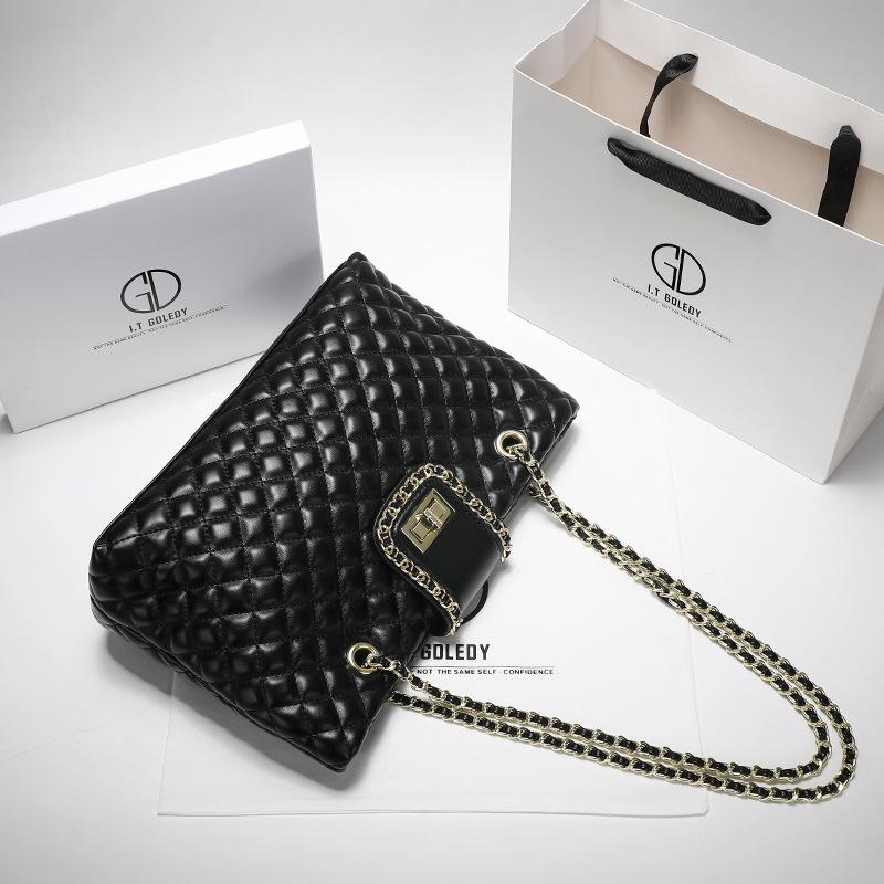 2022 Women's Genuine Leather Large Capacity Chain Tote Bag