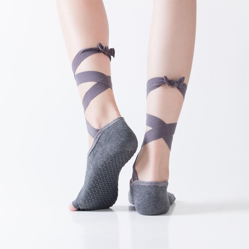 Summer New Cross Band Yoga Socks Breathable Anti Slip Sweat Absorbing Expose Toe Dance Pilates Yoga Socks
