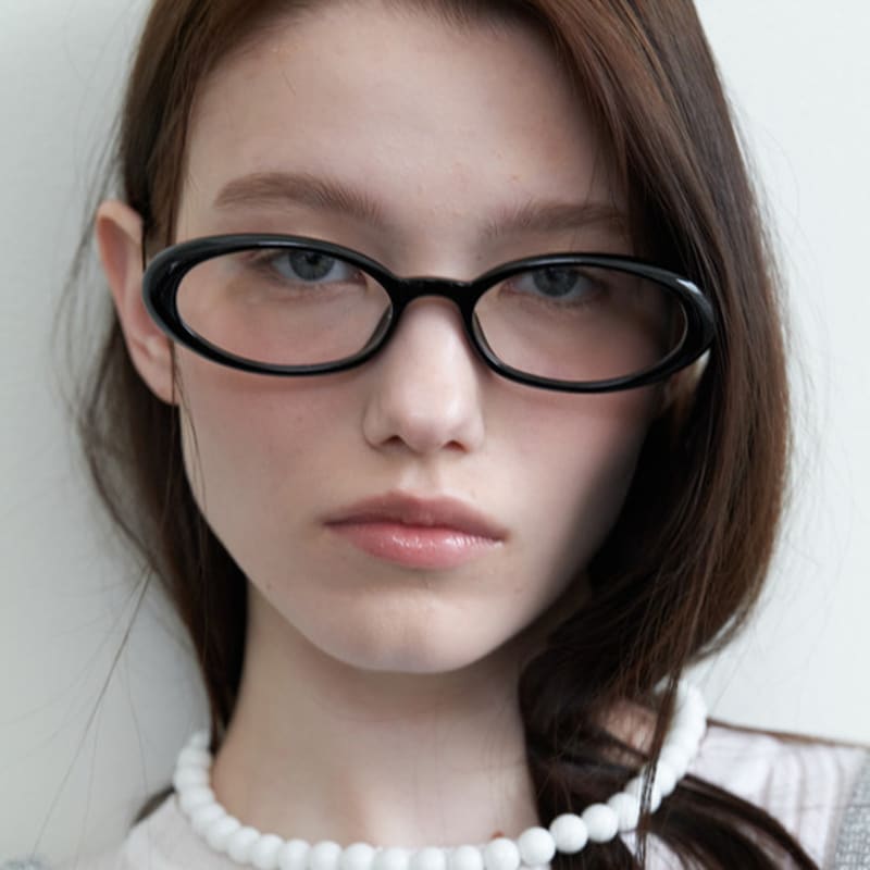 

One Brilliant Etta-OB548-Black single type