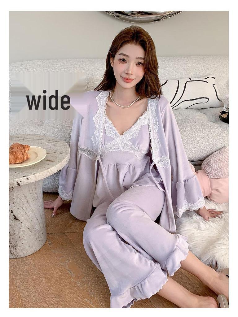 Zhao Lusi Stil Samtpyjama: Warmes, Dickes Französisches Sexy Camisole Dreiteiliges Set für Zuhause