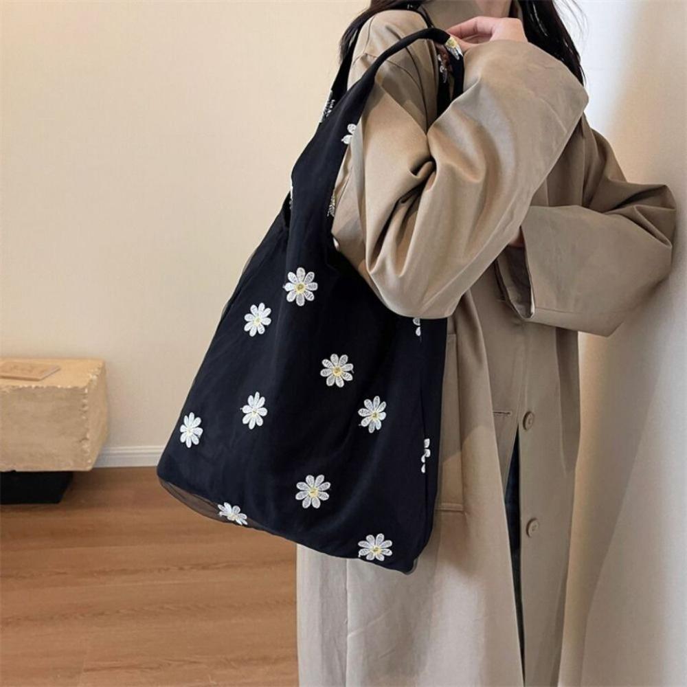

Large Capacity Fairy Bag Leaf Embroider Daisy Shoulder Bag New Canvas Bag