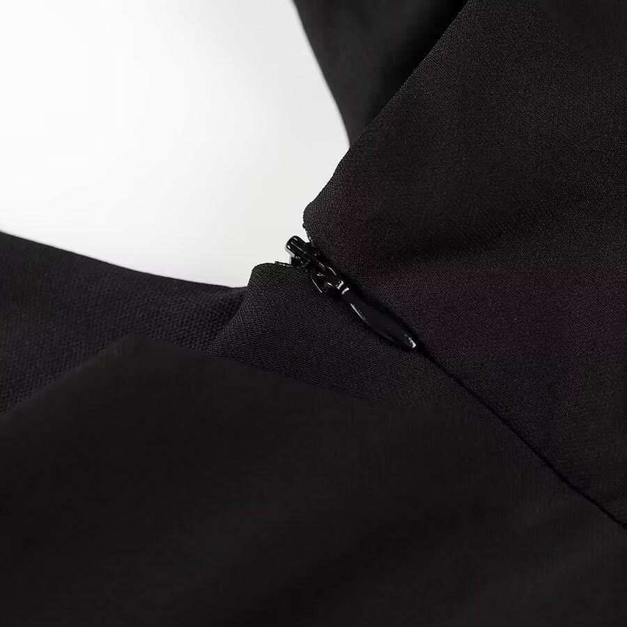 Autumn 2024 Women's Fashion: Slimming Halter Neck Short Dress, European & American Style