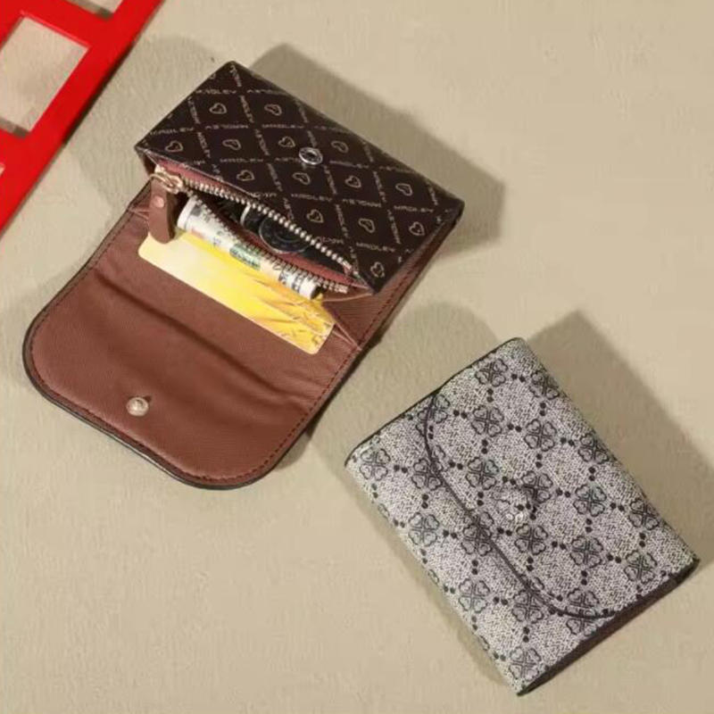 Women's Letter & Heart Print Wallet - Cute Zippered Coin Purse with Card Slots, Fashionable Wristlet Multi-Functional Wallet