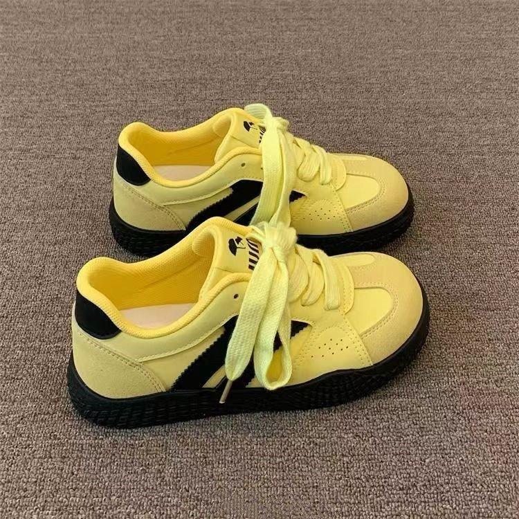 Niche Breathable Moral Training Shoes Women's 2025 Spring New Little White Shoes Show Feet Small Sports Casual Versatile Chic Board Shoes