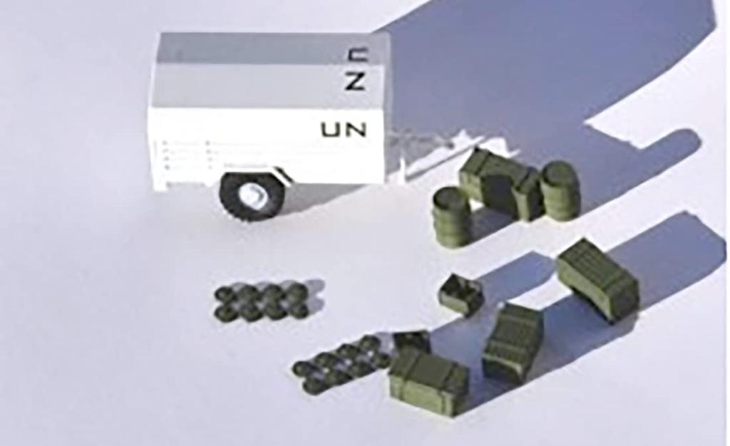 PLATZ WWII Finnish Army Versa SA3 Trailer with Luggage Plastic Model Molded Color 1/72 FIP-5