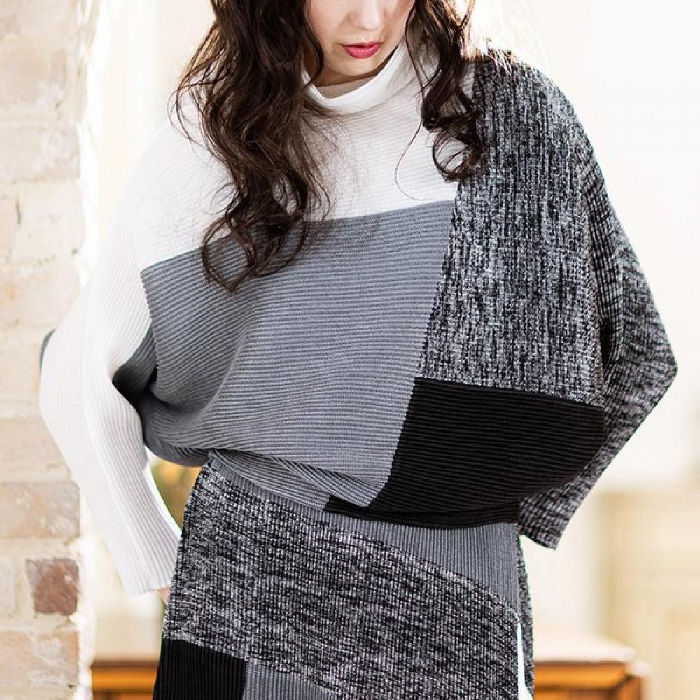 

High Neck Oversized Long Tee 452 584 Single option