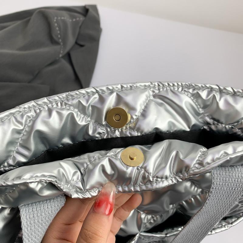 Large capacity handbag bag women's bag winter new fashion tote bag simple retro shoulder bag women