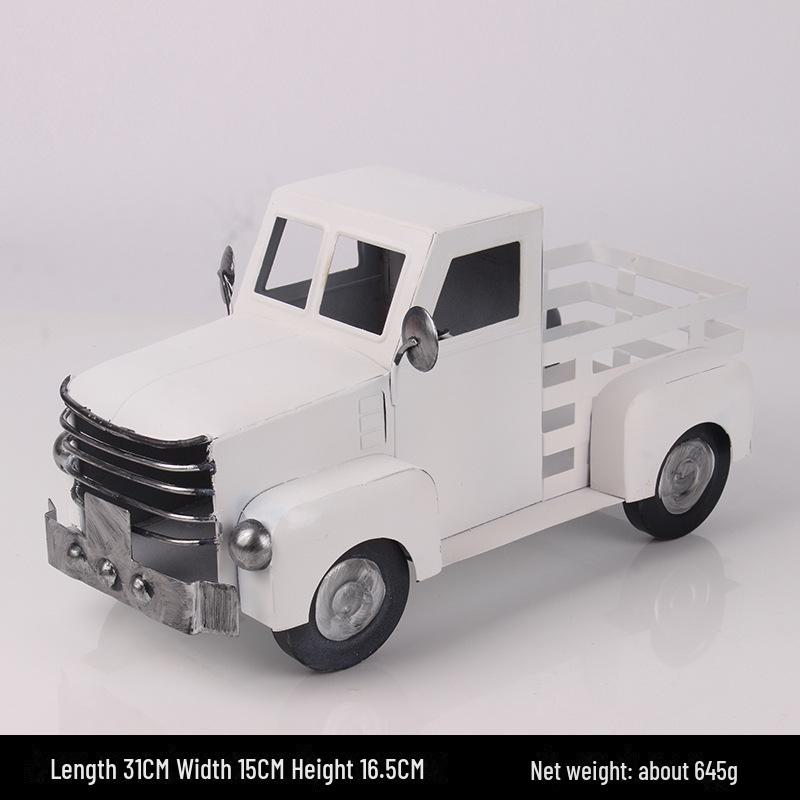 Hot-Selling Classic Christmas Pickup Truck Iron Decoration Model