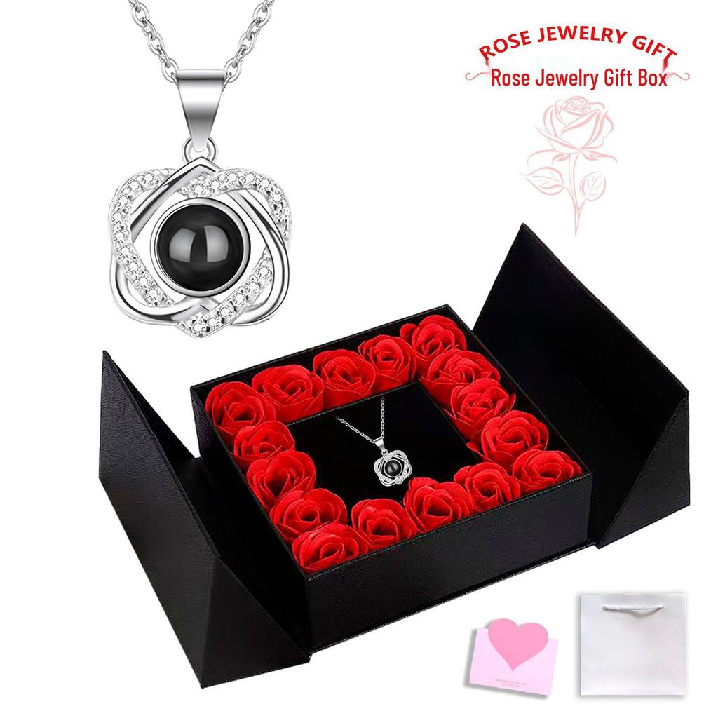 Naszyjnik Projekcyjny 'Kocham Cię' w 100 Językach - Wisiorek w Kształcie Serca