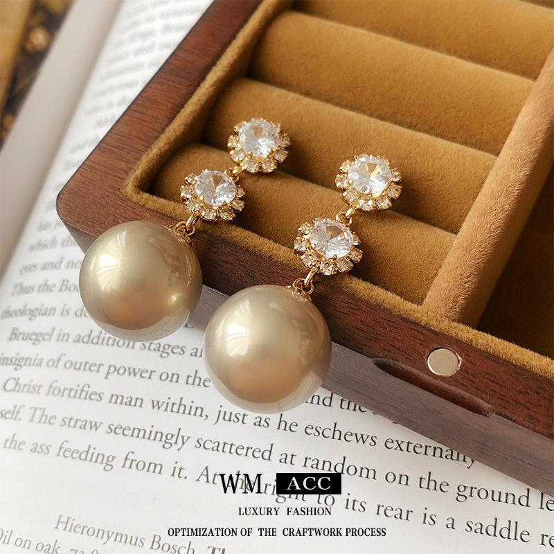 Medieval Vintage Silver Needle Earrings, Temperament Light Luxury Court Style Pearl Earrings Versatile High-end Retro Earrings