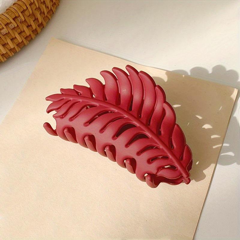 Autumn Leaf Shape Hair Clips Large Hair Claws Solid Frosted Large Hair Clip Girls Versatile Hair Accessories Hair Clip for Women