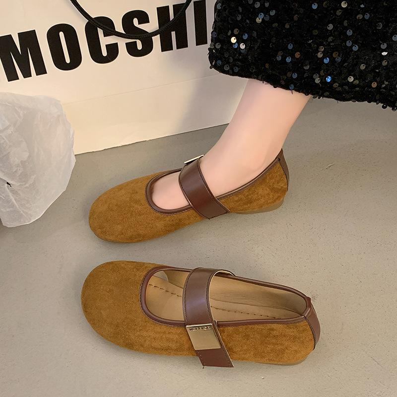 

Туфли Мэри Джейн из замши в стиле ретро для женщин, весна 2025, новые туфли на плоской подошве с коротким носком и одним ремешком, с юбкой, туфли в стиле бабушки 40 верблюд