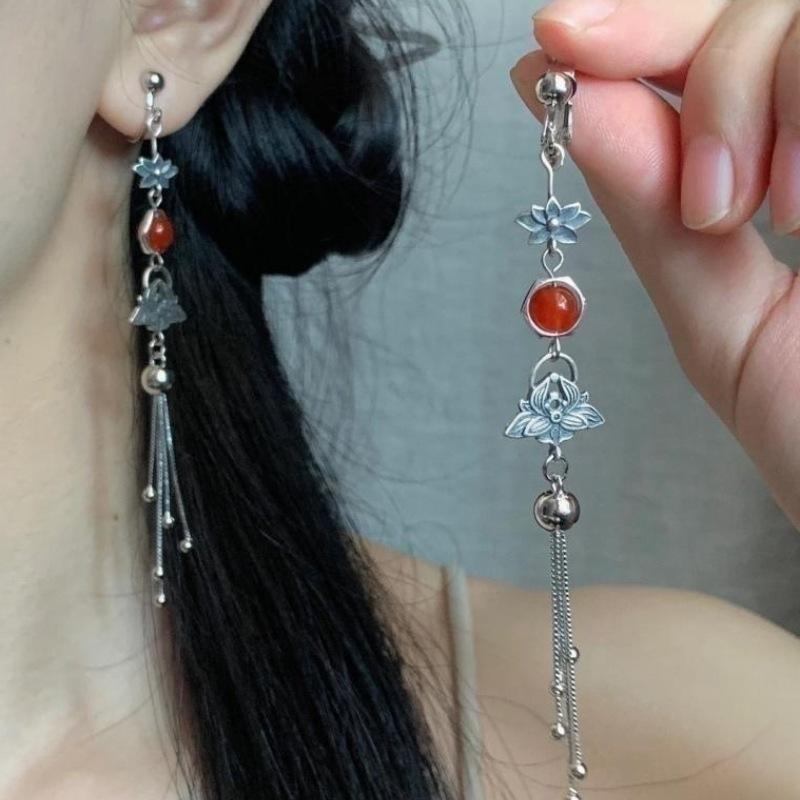 

Модные висячие серьги для женских украшений красный