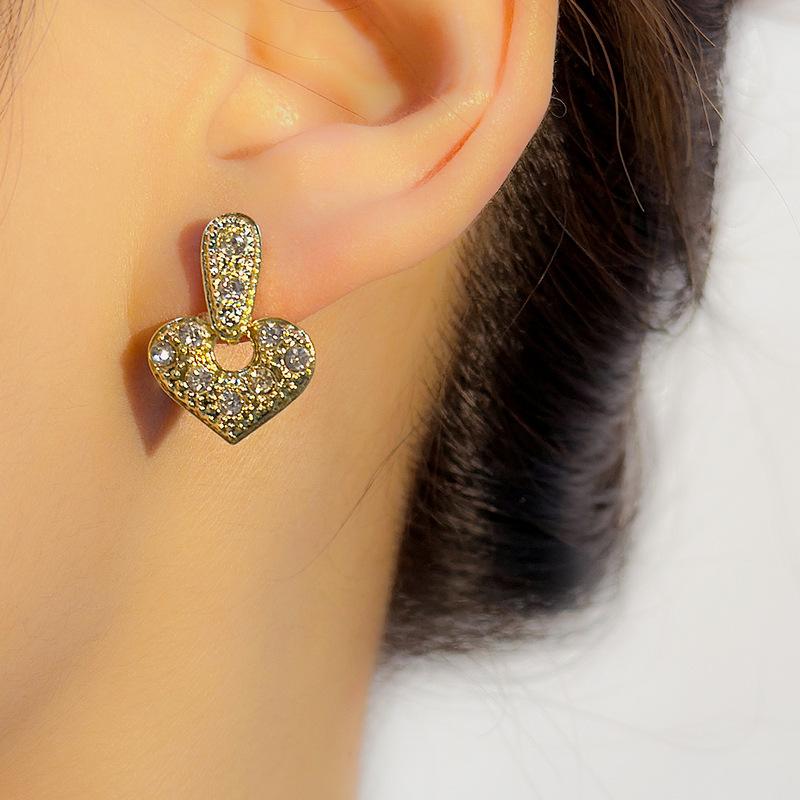 Full Crystal Heart Hanging Earrings for Women Hollow Luxury Shiny Rhinestone Female Wedding Ear Jewelry