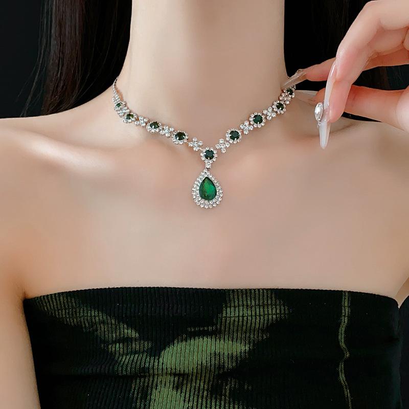 GemChic Women's New Light Luxury Green Crystal Rhinestone Drops Sparkling Pendant Necklace Earrings Two Piece Set Birthday Christmas Jewelry Gift
