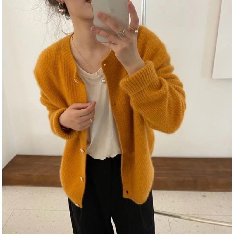 Autumn and Winter New Soft Waxy Knitted Cardigan Women's Round Neck Thickened Loose Versatile Knitted Sweater Jacket Women