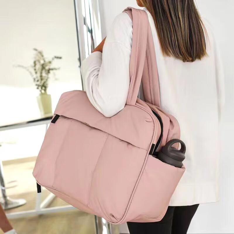 Yi Mai Winter Padded Tote Bag