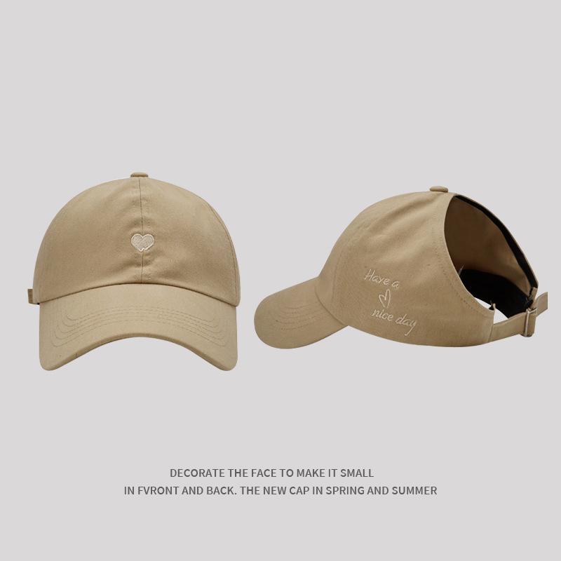 

Женская летняя шляпа от солнца с хвостиком 2024 года: Бейсболка с открытым верхом для защиты от солнца на открытом воздухе Adjustable