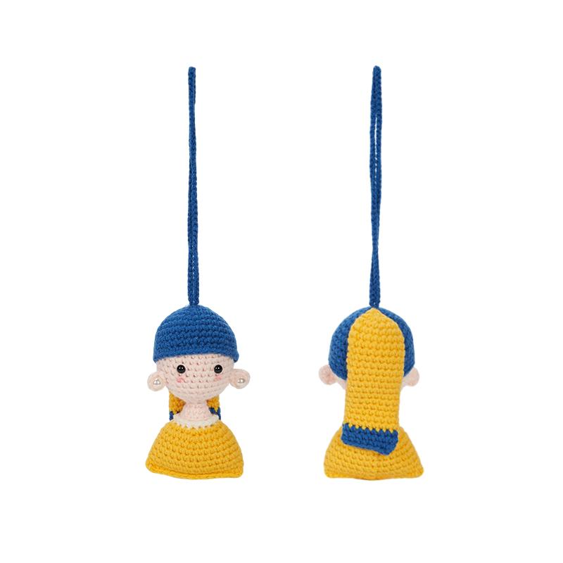 Британский музей  Девушка с жемчужной сережкой  Вязаный брелок