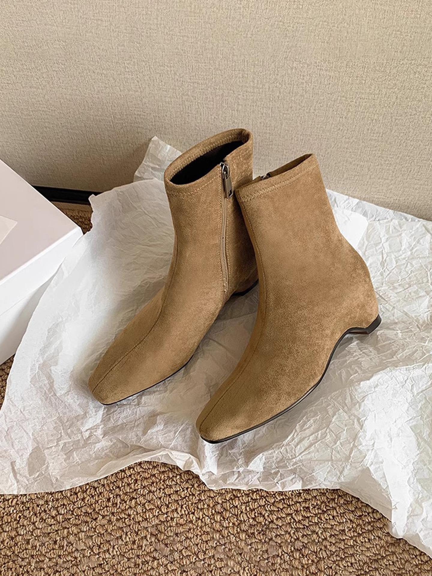 Короткие женские ботинки 2026 года новые осенне-зимние ботинки французские короткие женские замшевые женские 33