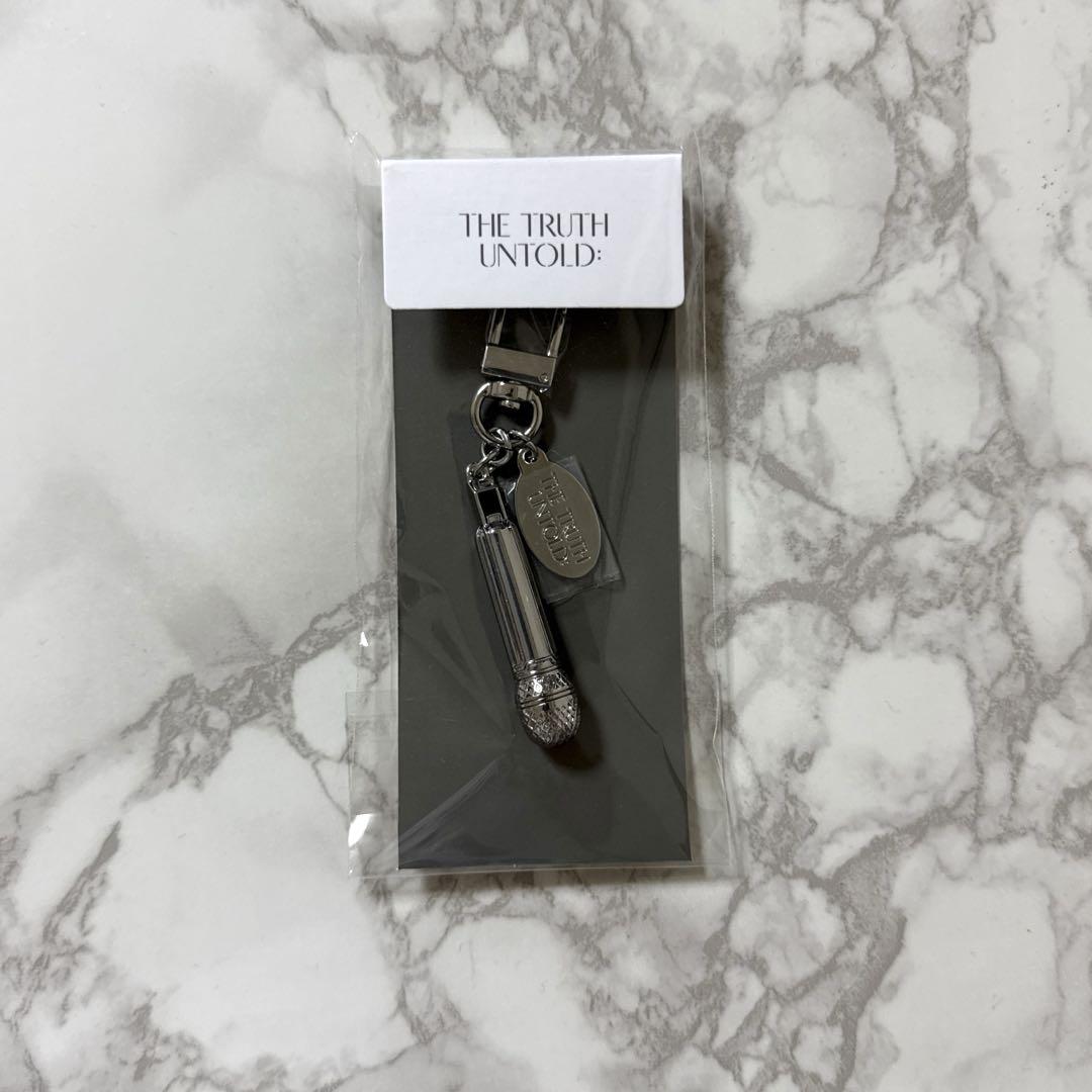 

[Б/У] ДЖИМИН THE TRUTH UNTOLD брелок для ключей с микрофоном