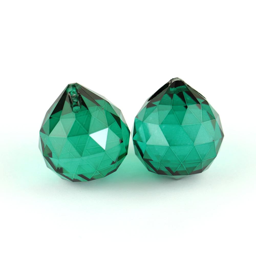 Boules suspendues en cristal K9 de différentes couleurs 15 mm/20 mm/30 mm/40 mm Prismes en verre Boules facettées Feng Shui Décoration d'arbre de mariage de fête d'hôtel