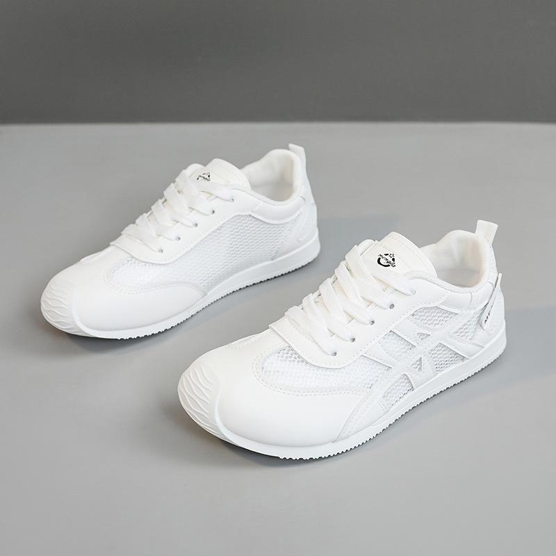 

[Customized] GT1903 thick-soled German training shoes women s 2025 spring and summer new little white shoes women s mesh breathable shoes casual 35