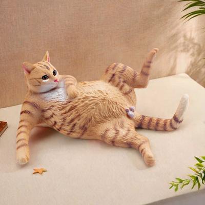 Simuliertes liegendes orangefarbenes Katzenmodell PVC weiße Katzenfigur Statue Skulptur Dekoration Ornament Kinder pädagogisches Tierspielzeug