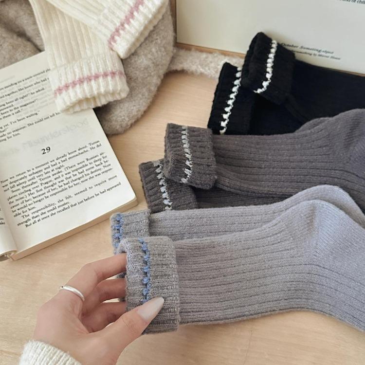 Autumn Winter Thicken Warm Women Socks Japanese Fashion Knitted Middle Tube Socks Women Solid Color Long Socks Christmas Gifts