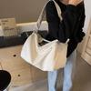 Travel bag large capacity high sense high value light fashion niche shoulder bag trendy fitness bag
