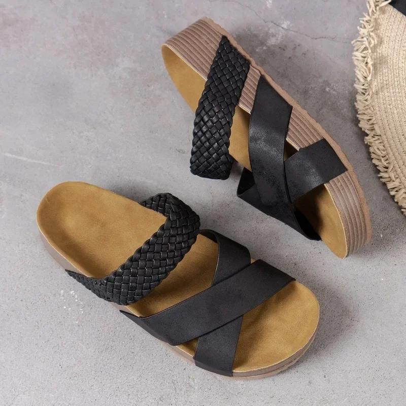 Fashion Ladies Shoes 2025 New Open Toe Women's Slippers Fashion Platform Sandals Summer Footwear Plus Size Comfortable Casual Slippers