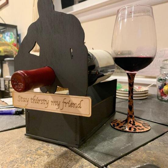 Sittande Man Vinställ Träman Silhuett Ölflaskhållare Organiseringshylla Hem Kök Bar Matbord Skrivbordsdekoration