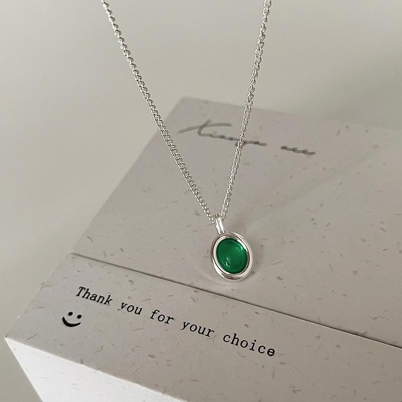 

Niche Design Sense Овальный Зеленый Агат Подвеска Ожерелье Женская Личность Мода Темперамент Свежий Универсальный Цепочка на Ключицу Цепочка