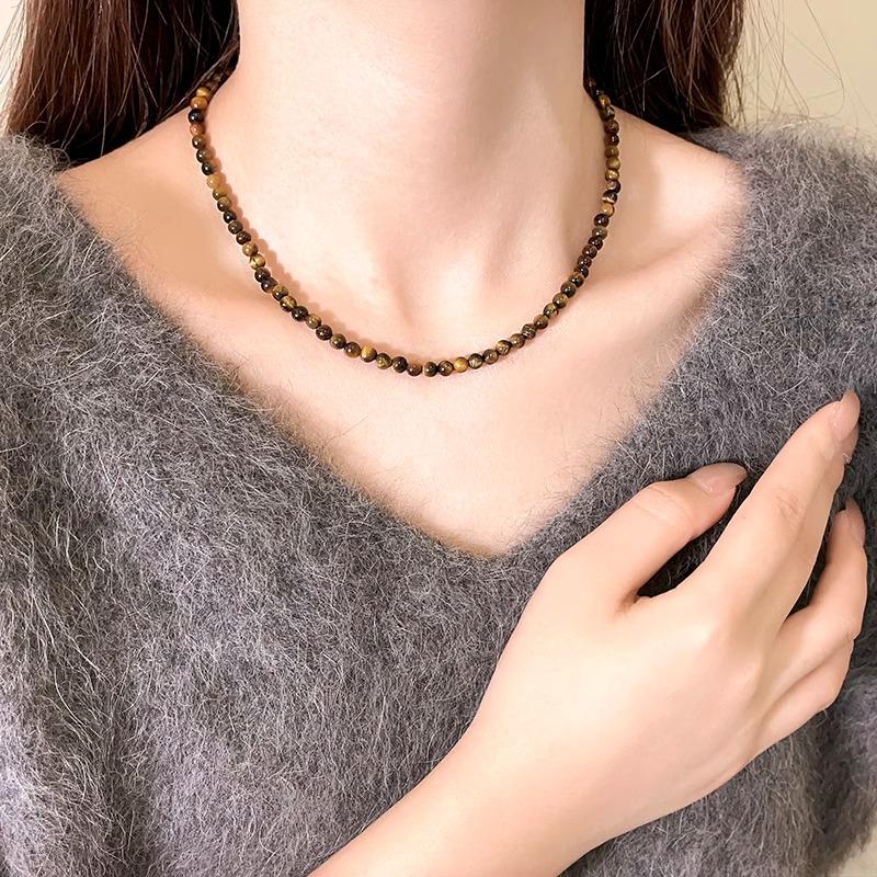 Women's Maillard Tiger Eye Stone Beaded Necklace: Autumn-Winter Fashion, Light Luxury, Unique Layered Clavicle Chain
