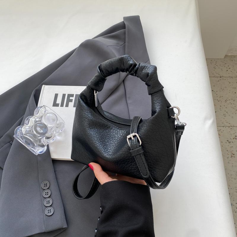 This year's popular underarm bag women's 2024 new spring fashion handbag versatile shoulder dumpling bag messenger bag