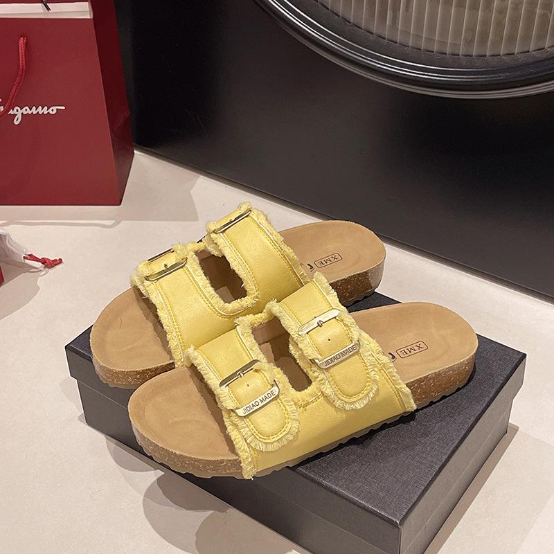 Casual outerwear soft-soled Boken slippers 2025 summer new double-breasted one-word slippers women's retro versatile beach shoes