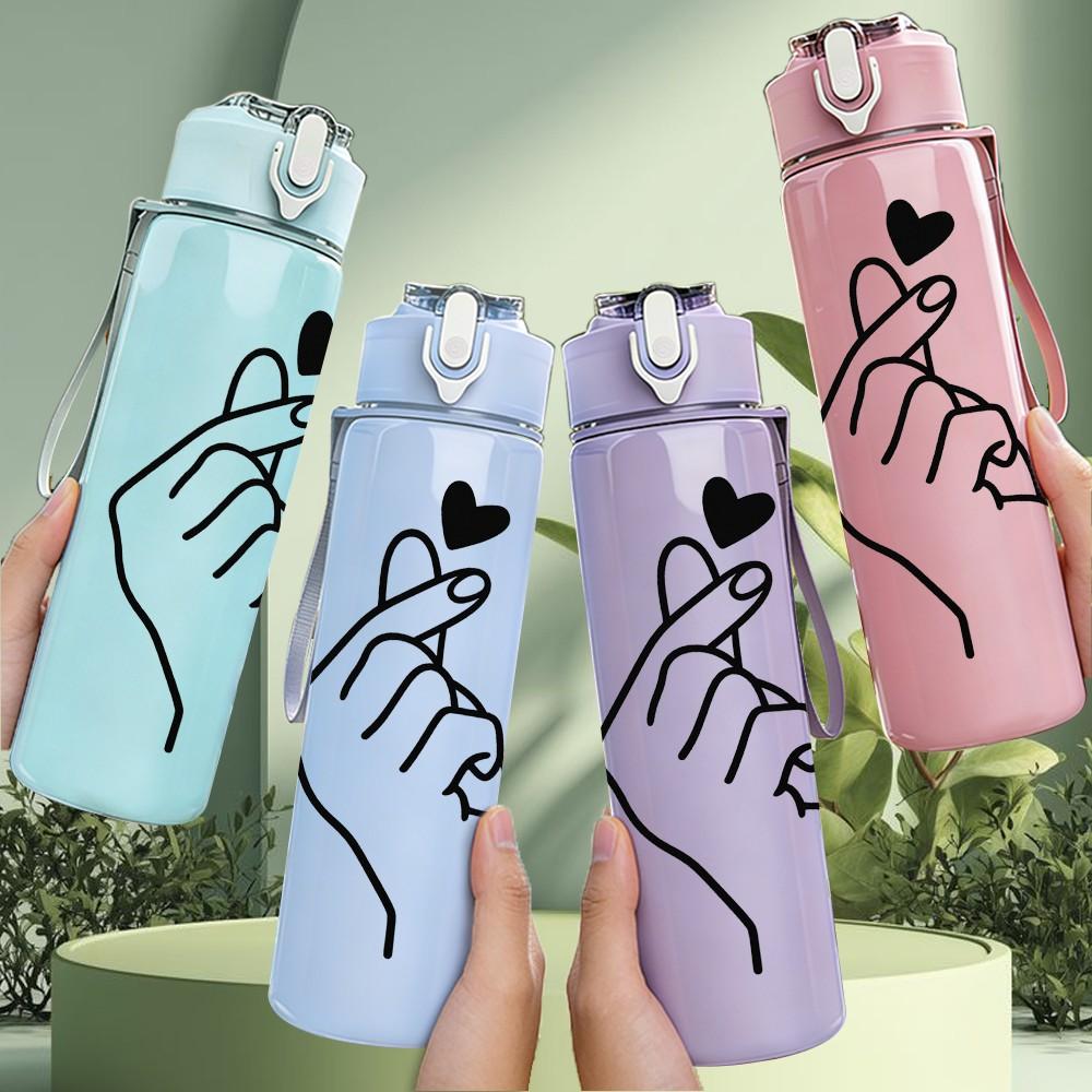 1PC Minimal Hand Hold Heart Line Art Print 750ml Color Plastic Sports Water Bottle Leakproof Flip Straw Lid Suitable for Sports Office Home Use