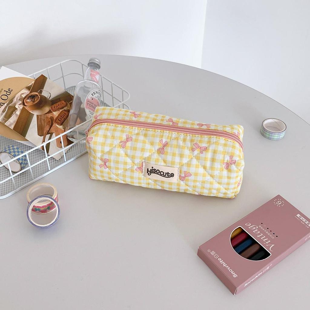 Plaid Bow Makeup and Pencil Case - Stylish and Portable Toiletry and Storage Bag for Students