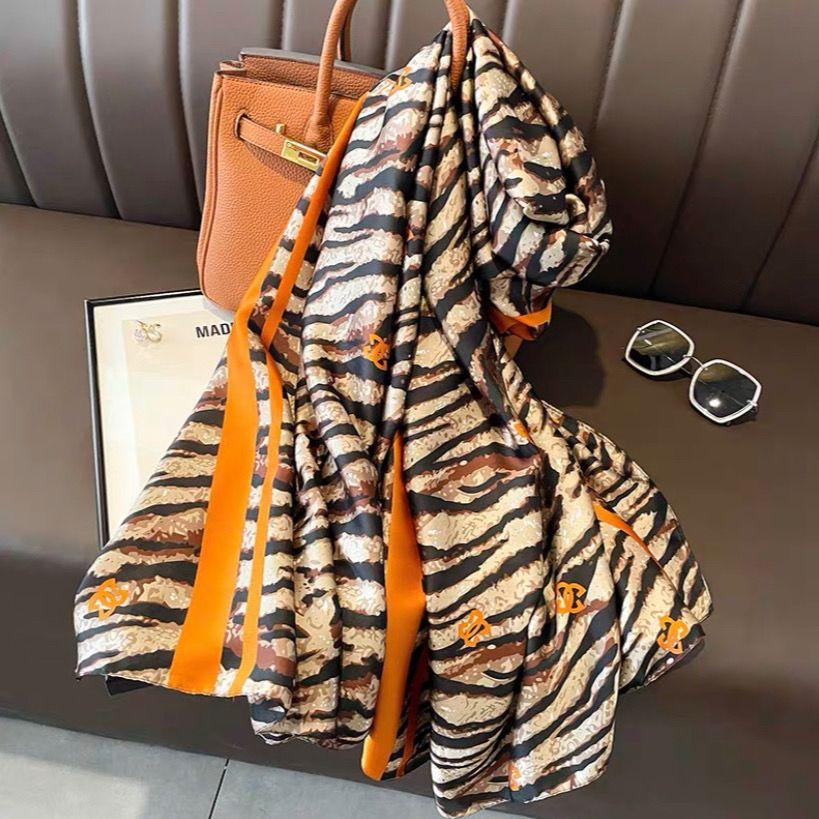 180*90 cm Luxus Marke Frauen Sommer Silk Schals Schal Dame Wrap Weiche Weibliche Europa Designer Strand Bandana