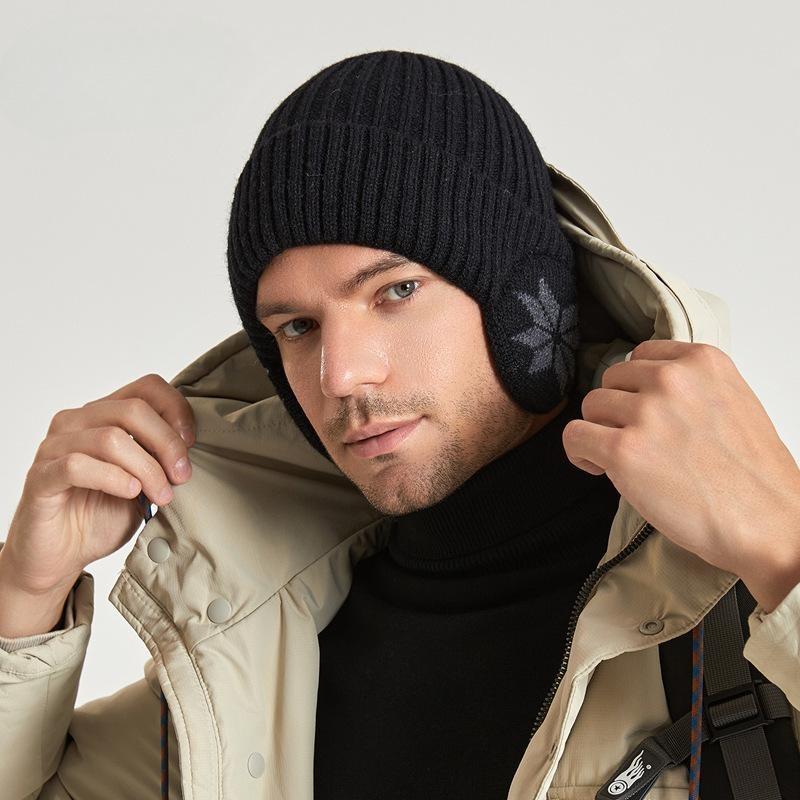 Winter warm knitted wool hat men's fleece thickened hat women's Korean version outdoor cycling ear protection headgear