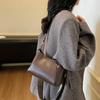 Premium Retro Small Bag Women'S Fashion Fashion Wide Shoulder Strap Messenger Bag Commuter Versatile Single Shoulder Armpit Bag