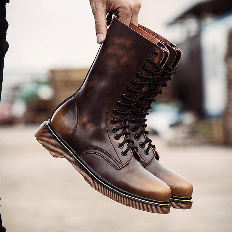 

Ексклюзивно для великих розмірів черевиків Dr. Martens, високі британські ретро черевики Martin, високі чоботи, оксамитові військові черевики. 37 темно-коричневого кольору