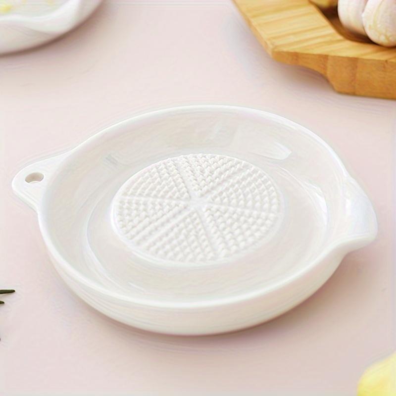 Heavy Duty Manual Garlic, Ginger Vegetable Grinder - Non-Toxic, Easy-Clean, No Electricity Needed  for Kitchen, Baby Food Prep, Kids, Carrots