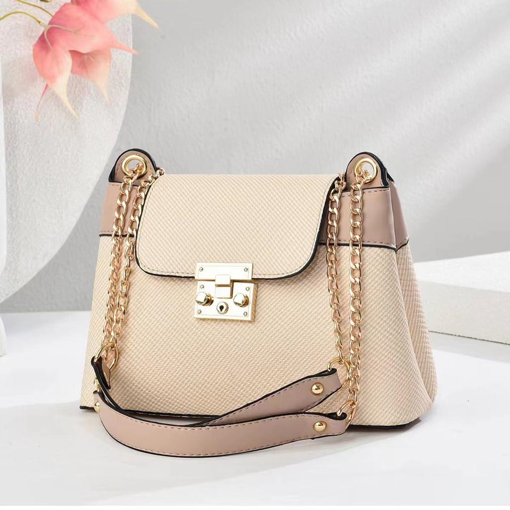New High Appearance Horizontal Embossed Fashion Handbag Macaron Shoulder Bag Large Capacity Chain Women Bag Tide