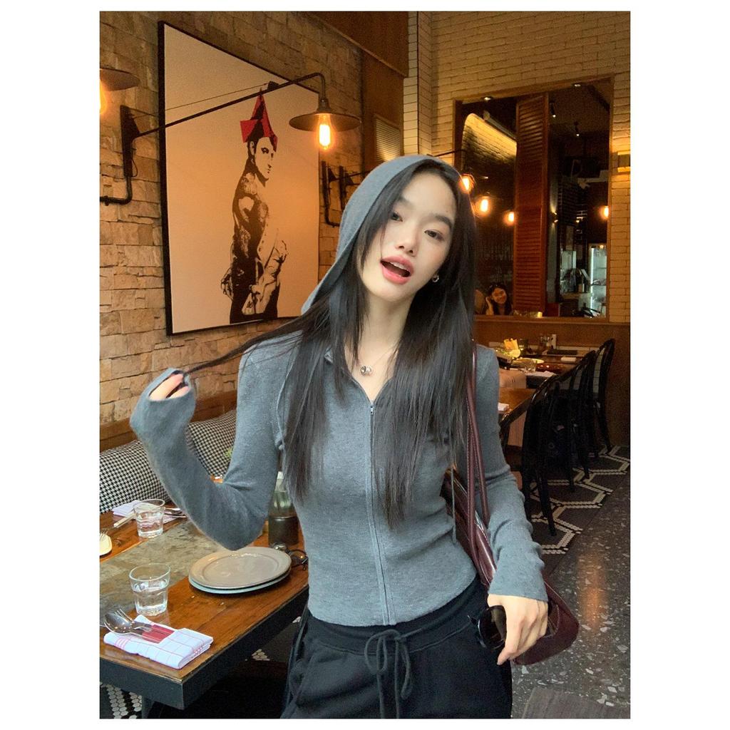 Korean Zip-Up Hoodie: Stylish, High-Quality, Slimming, Brightening, Versatile Top for Spring/Autumn