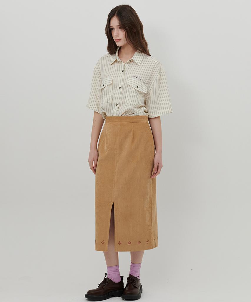 Eoboneoseu Ornament Print Corduroy Skirt [Beige]