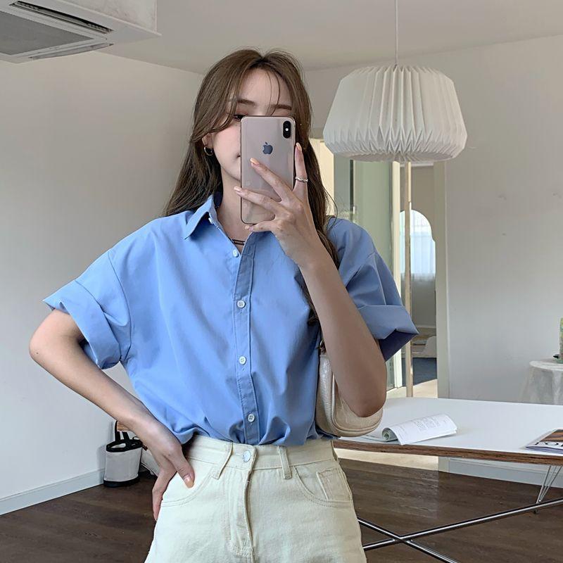 Cămașă cu mânecă scurtă de culoare uni pentru femei pentru primăvară și vară, subțire, stil retro Hong Kong, design de cămașă, stil nișă, top lejer casual