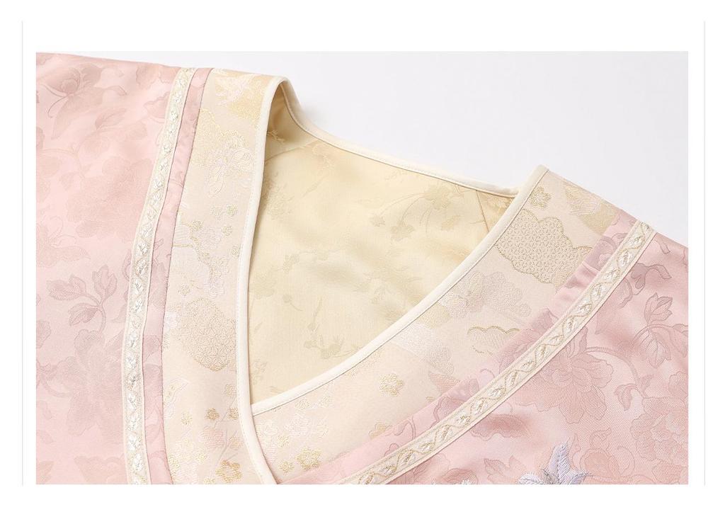 2026 High-End Chinese Embroidery Women's Jacket N2083